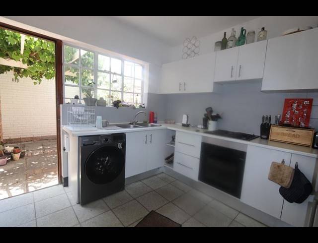 3 BEDROOM PROPERTY TO RENT IN KENILWORTH